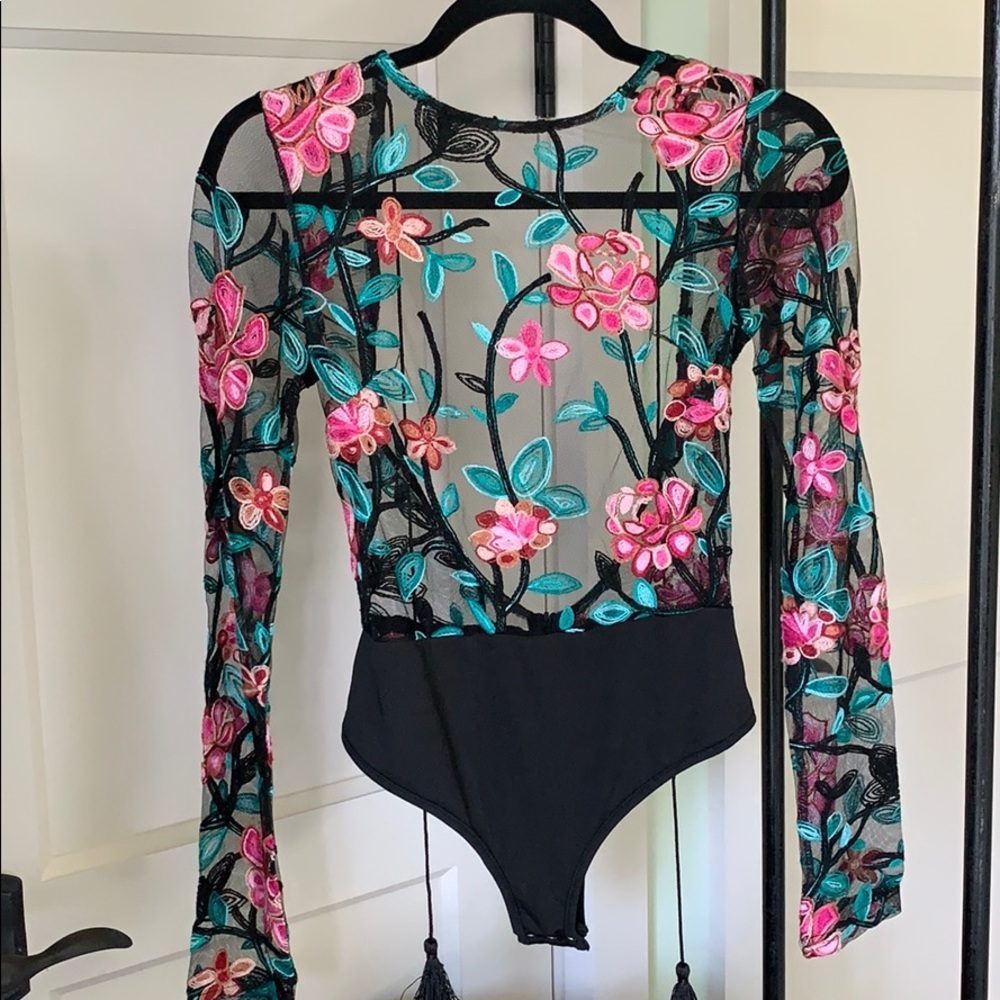 NWOT Floral Embroidered Bodysuit
